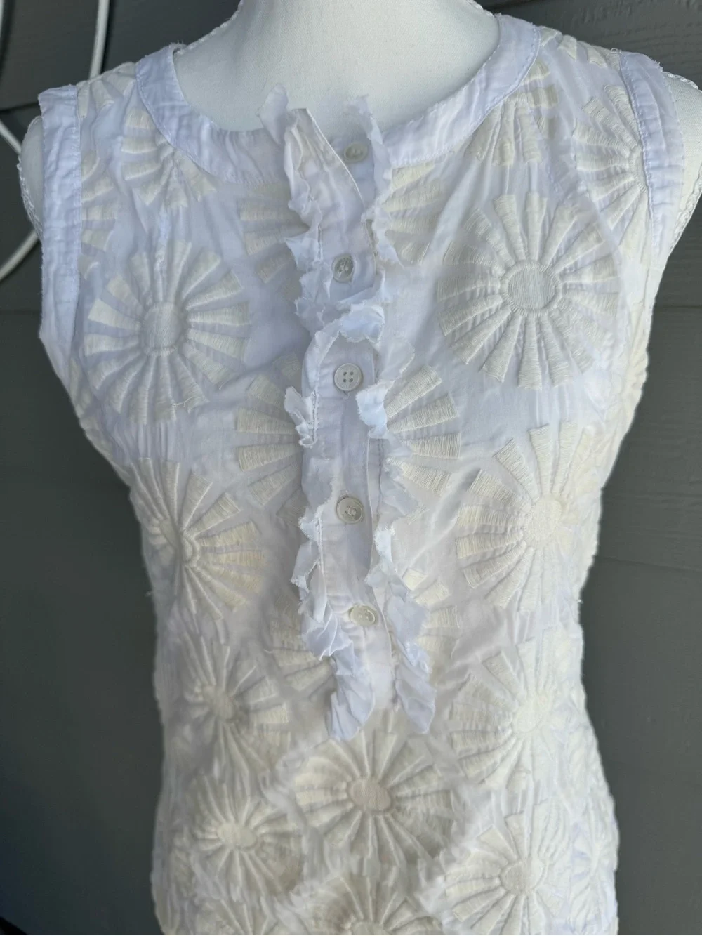 Tory Burch White Floral Ruffle-Front Sleeveless Blouse